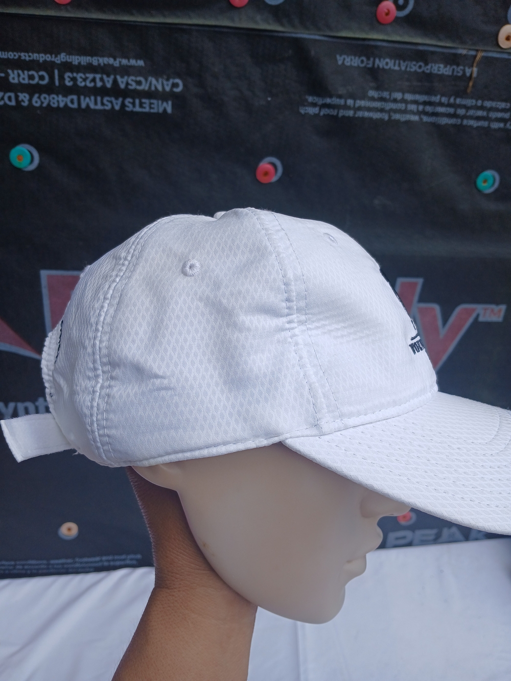 White Performance Cap - Picture 4 of 7